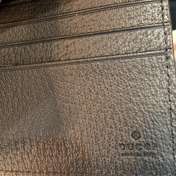 Brand new authentic - Picture 3 of 5